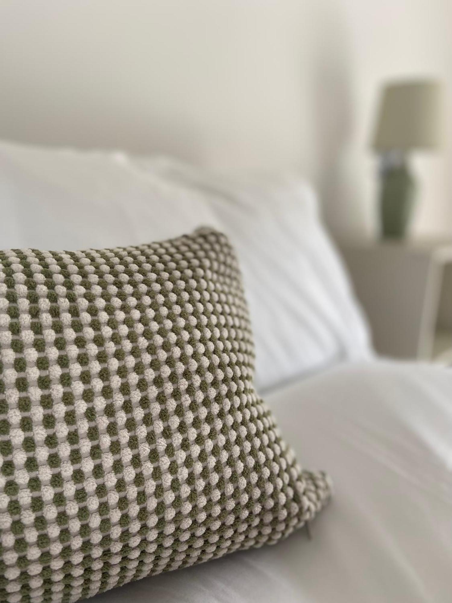 Potterspury Coffee Pot Yardley Gobion Bed & Breakfast エクステリア 写真
